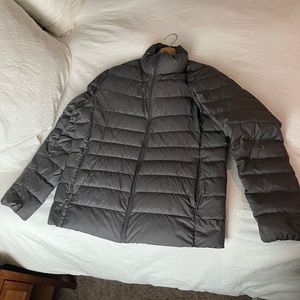 Uniqlo Lightweight Puffer Coat Size XL